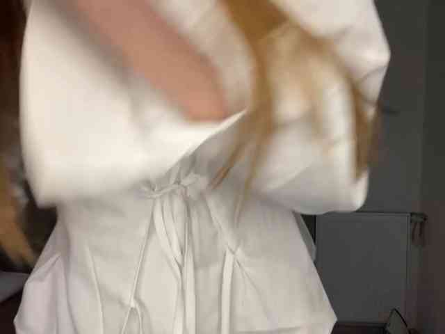 JosephinaYeaton webcam