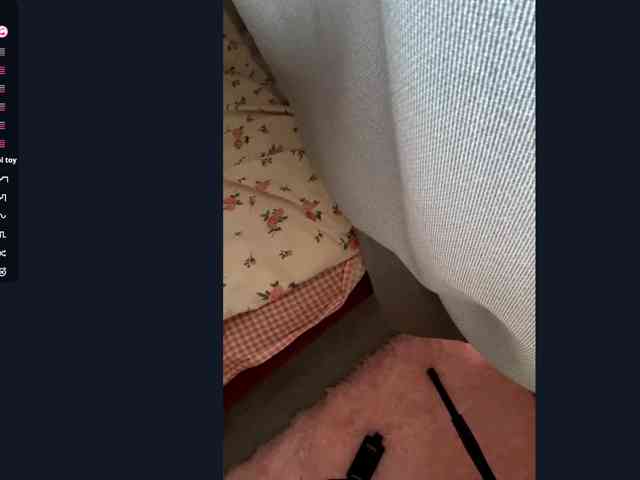 JosephinaYeaton webcam
