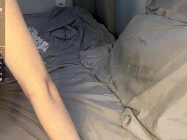 JosephinaYeaton webcam