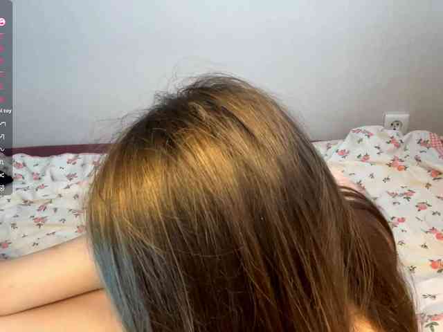 JosephinaYeaton webcam
