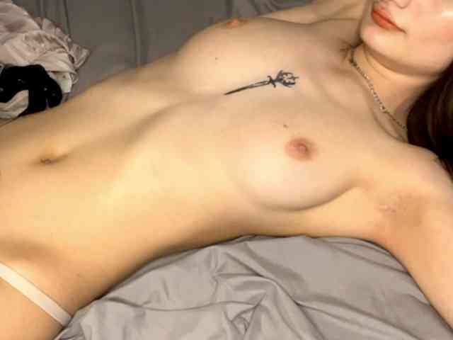 JosephinaYeaton webcam