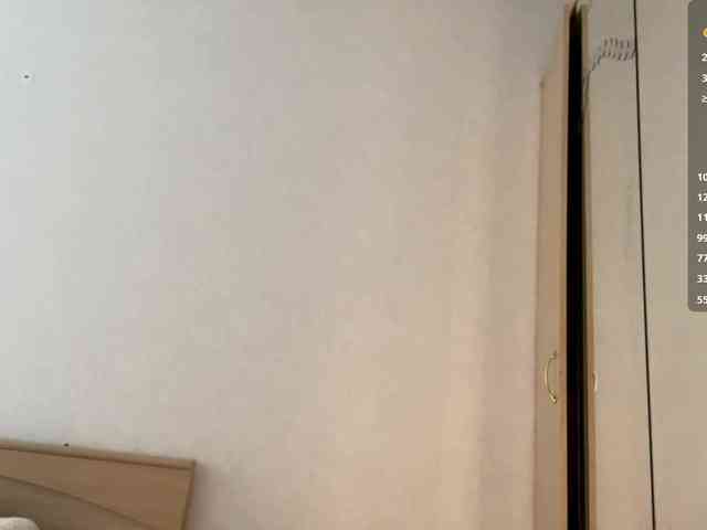 JosephinaYeaton webcam