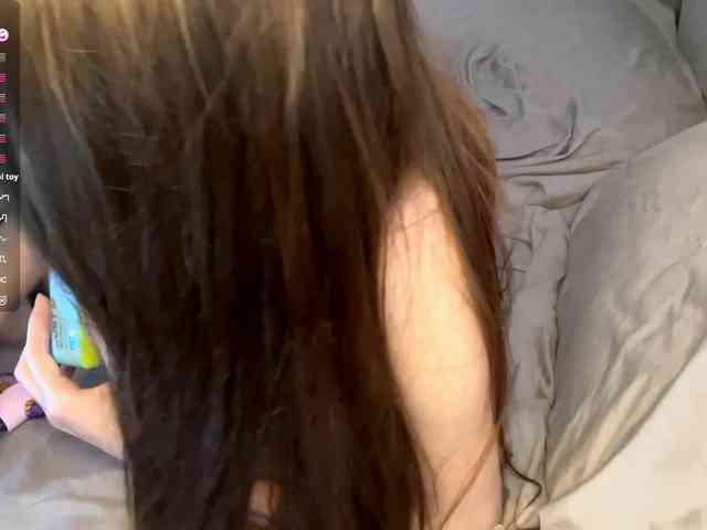 JosephinaYeaton webcam