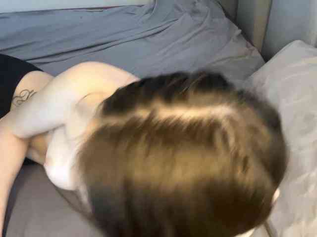 JosephinaYeaton webcam