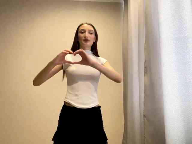 Modelo: JosephinaYeaton