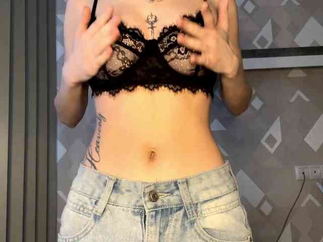 JosephinaYeaton webcam