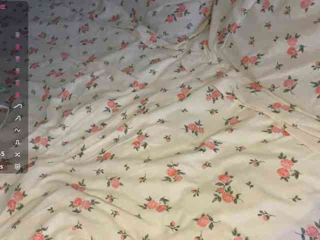 JosephinaYeaton webcam