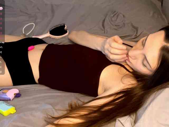 JosephinaYeaton webcam