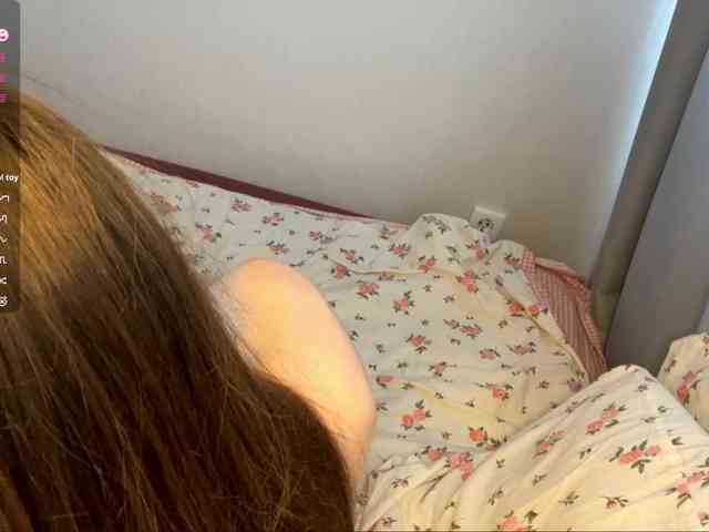 JosephinaYeaton webcam