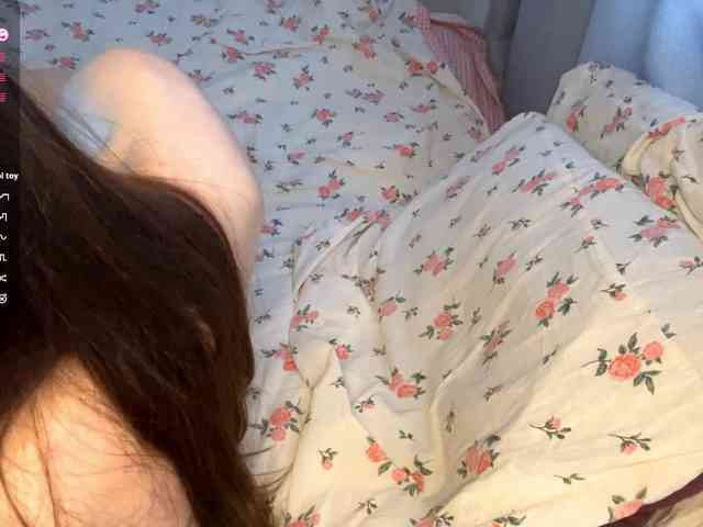 JosephinaYeaton webcam
