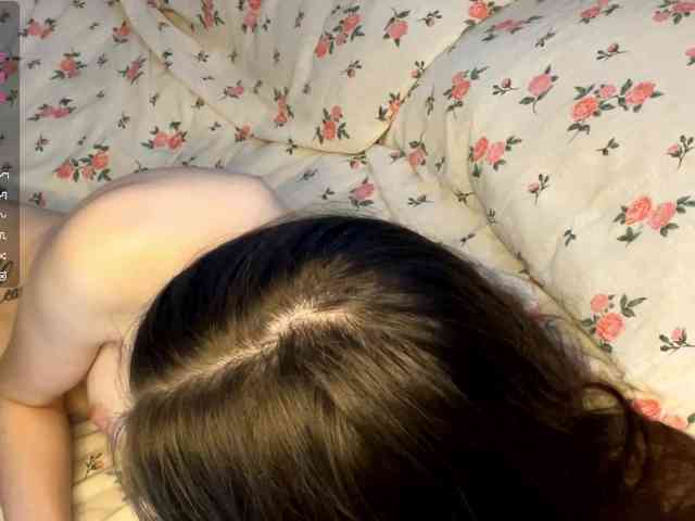 JosephinaYeaton webcam