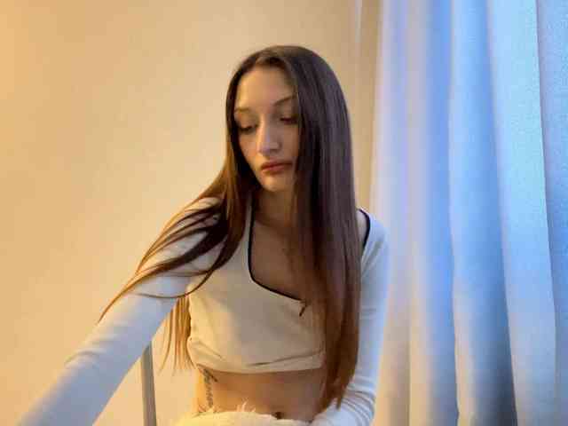 JosephinaYeaton webcam