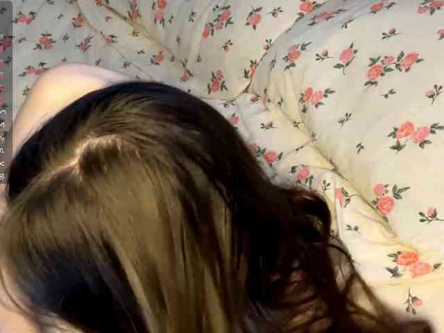 JosephinaYeaton webcam