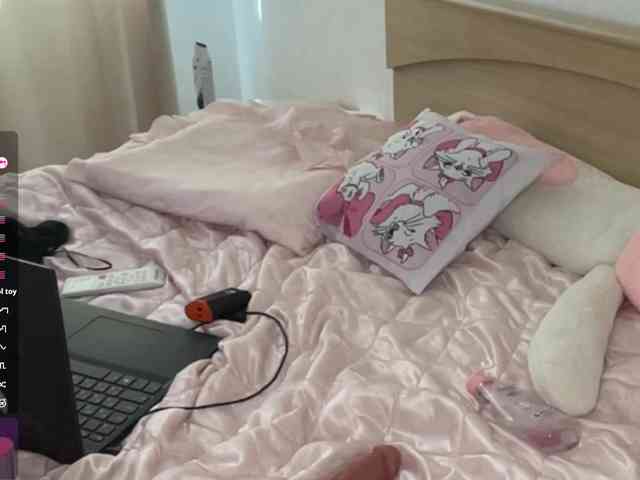 JosephinaYeaton webcam