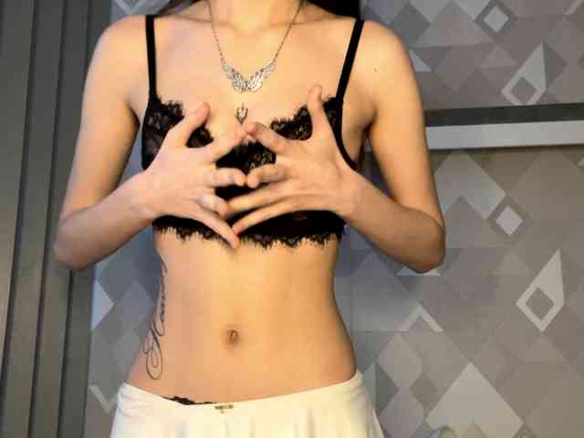 JosephinaYeaton webcam