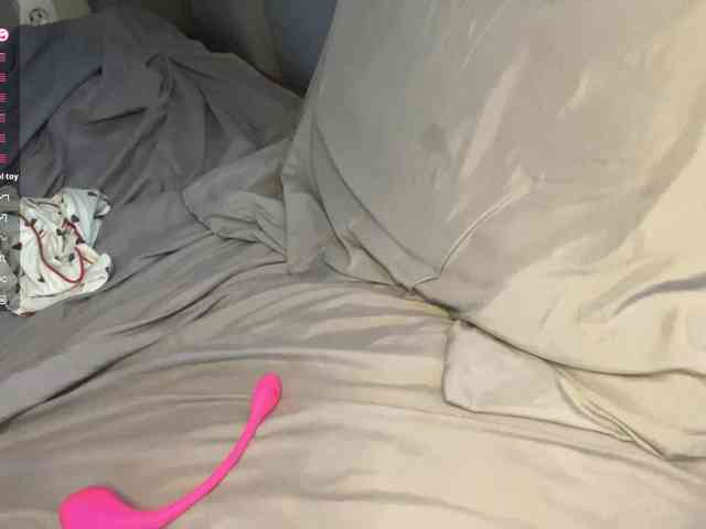 JosephinaYeaton webcam