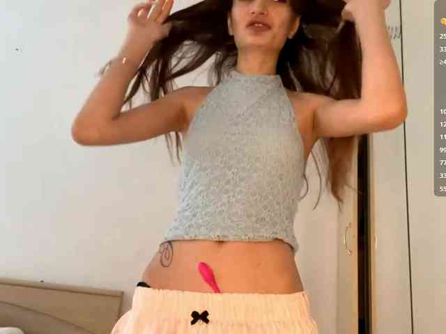 JosephinaYeaton webcam