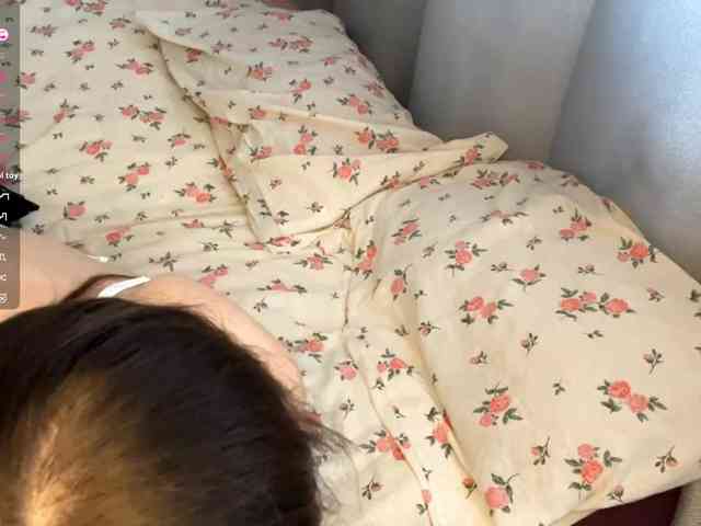 JosephinaYeaton webcam