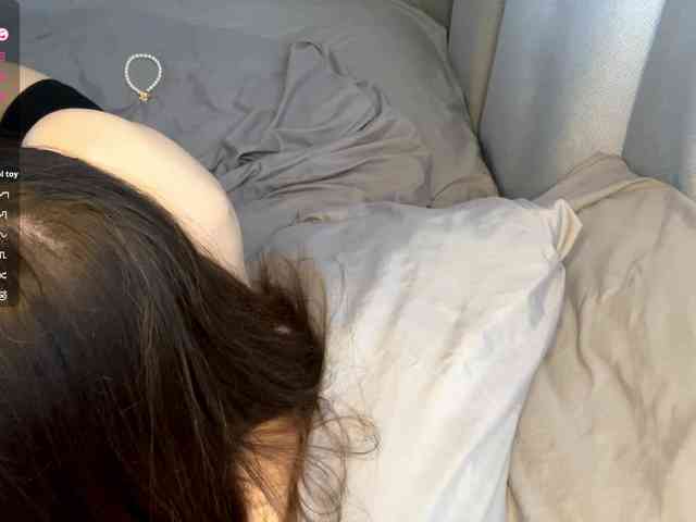 JosephinaYeaton webcam