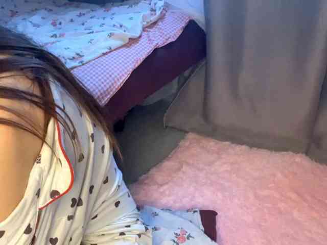 JosephinaYeaton webcam