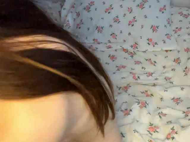 JosephinaYeaton webcam