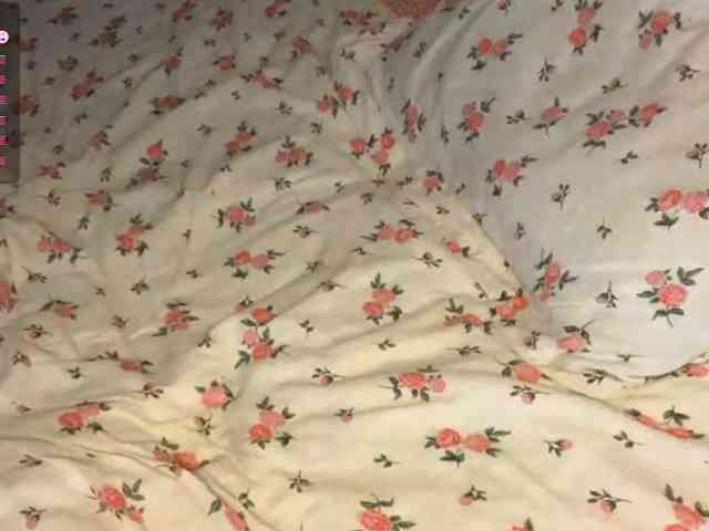 JosephinaYeaton webcam