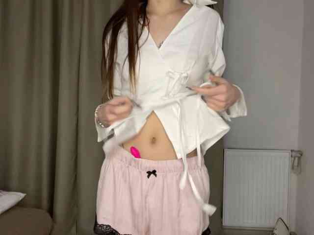 JosephinaYeaton webcam