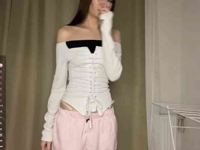 JosephinaYeaton webcam