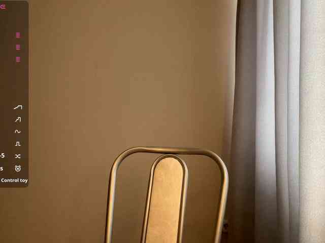 JosephinaYeaton webcam