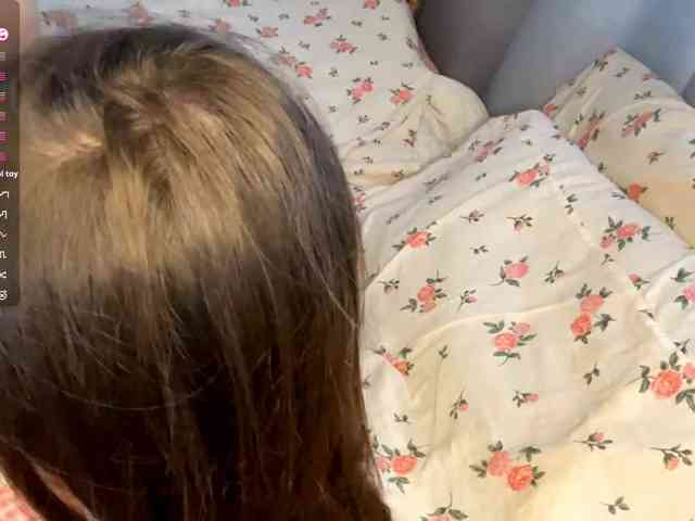 JosephinaYeaton webcam