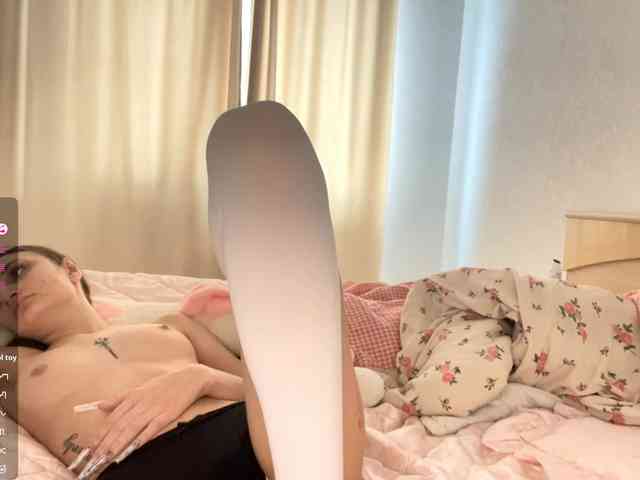JosephinaYeaton webcam