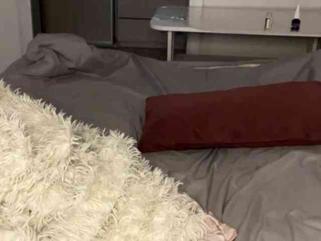 JosephinaYeaton webcam