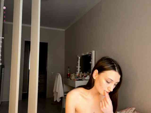 JosephinaYeaton webcam