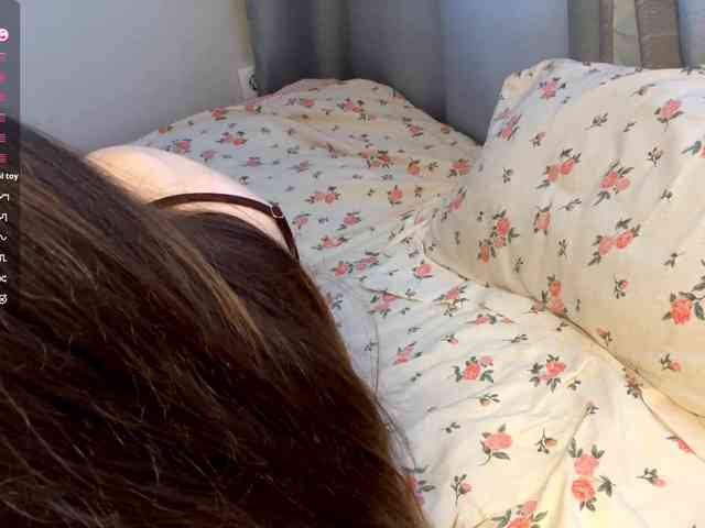 JosephinaYeaton webcam