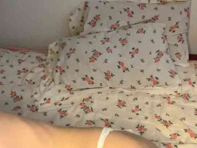 JosephinaYeaton webcam