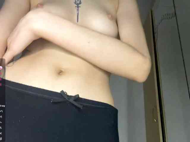 JosephinaYeaton webcam