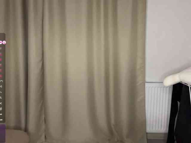 JosephinaYeaton webcam