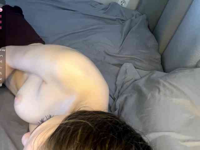 JosephinaYeaton webcam