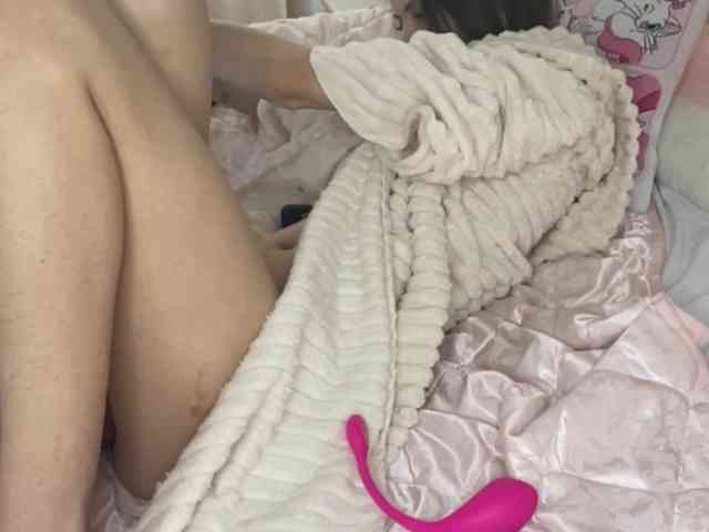 JosephinaYeaton webcam