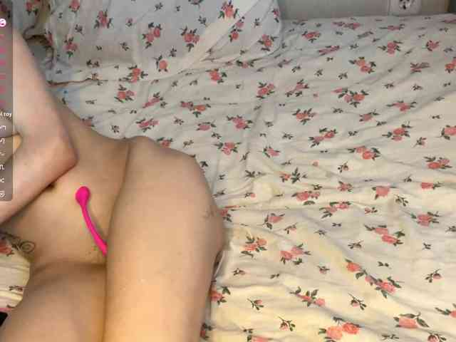 JosephinaYeaton webcam