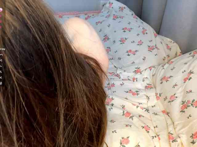 JosephinaYeaton webcam
