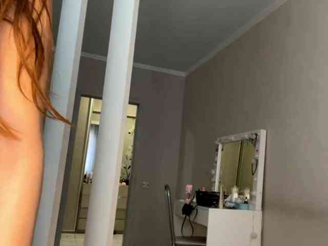 JosephinaYeaton webcam