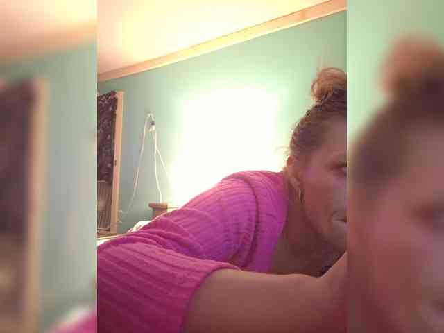 Lickybaby2168 webcam