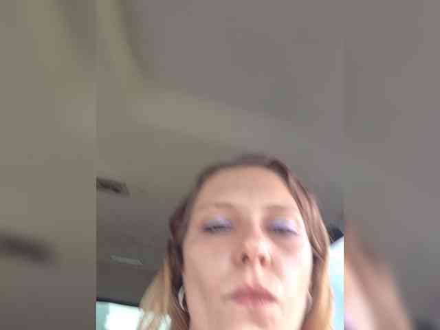 Lickybaby2168 webcam