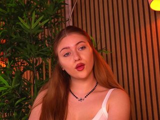 KhloeDavis Porn Show