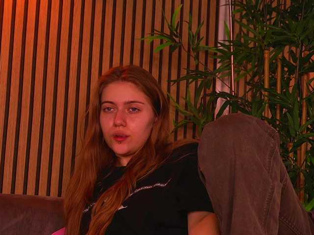 KhloeDavis