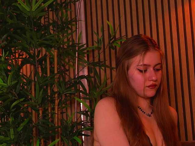 KhloeDavis live cam on BongaCams