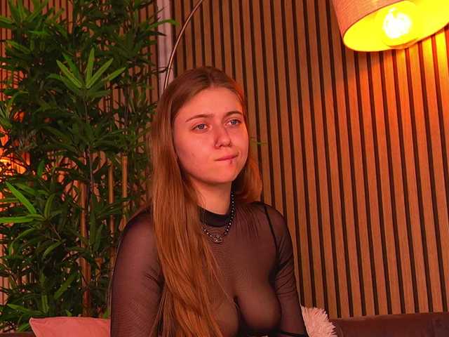 KhloeDavis live cam on BongaCams