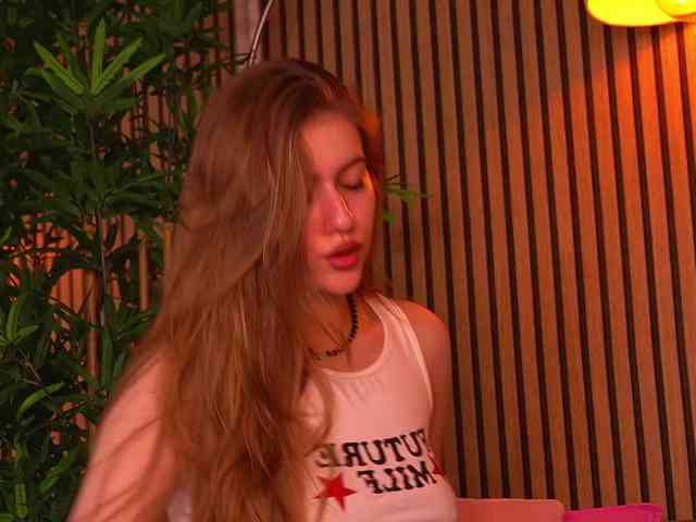 KhloeDavis webcam
