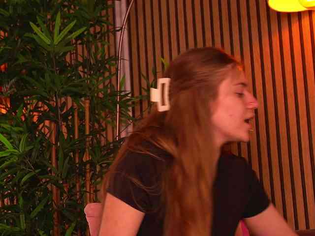 KhloeDavis webcam